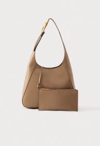 Сумка Calvin Klein HARDWARE MEDIUM BAG, Desert Taupe/Taupe