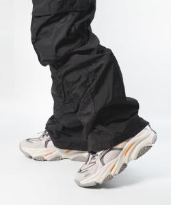 Разноцветные кроссовки