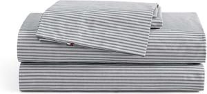 Tommy Hilfiger Комплект постельного белья King (266x274 см), темно-синий в шотландскую клетку, из мягкого хлопкового перкаля, в комплекте простыня на резинке и наволочки