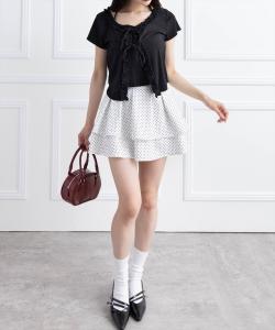 Мини-юбка с высокой талией и расклешенным силуэтом