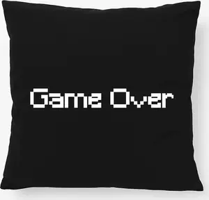 Подушка с надписью Игра окончена, подарочная, 40х40 см, с наполнителем, черный хлопок, декор Игра окончена Hellweg Druckerei