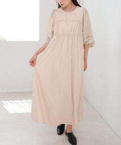 Расклешенное платье в стиле бюстье