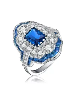 Кольцо для коктейля из стерлингового серебра с радиантными и багетными кубическими цирконами Genevive, blue
