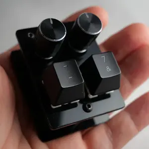 UseMidi madMidiMini 2025 Черный акриловый миди-инструмент