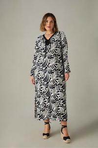 Платье макси Curve с цветочным принтом Live Unlimited, черный