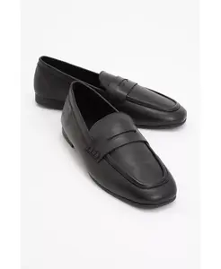 Женские лоферы Skye из кожи Forever & Always Shoes, черный