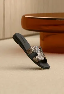 Мулы колумба с плоскими скольжениями Dkny, Black/White