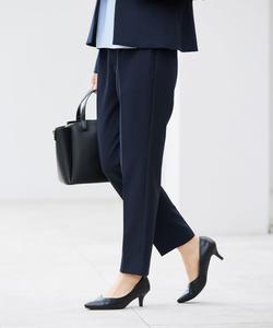 Можно стирать/Эластичные/Подходят для сочетания с другой одеждой: Зауженные брюки из двойной ткани Avv, цвет Navy