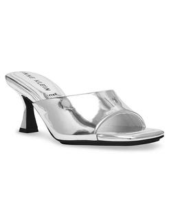 Женские сандалии Jerilyn Square Toe Mule Dress Sandals Anne Klein, серебряный