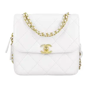 CHANEL Рюкзак из овчины женский белый