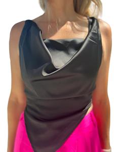 Топ с воротником-хомутом Enlightened черного цвета GLAM