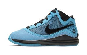 Детские баскетбольные кроссовки Nike Lebron 7 BP