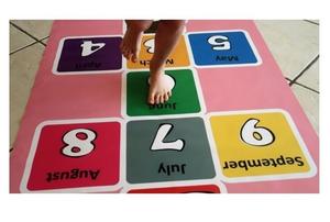 Развивающий коврик - Месяцы года zZuple Inna marka