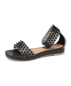 Сандалии с заклепками и низким каблуком Jeffrey Campbell, черный