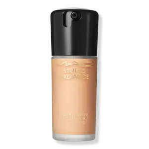 Тональная основа Studio Radiance Serum Powered Foundation MAC, C4 (light neutral golden with peachy undertone for light skin -- **(please note that C4 is lighter than C3.5))