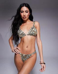 Бикини-топ Gia с высокими треугольными чашечками и анималистичным принтом от ASOS DESIGN