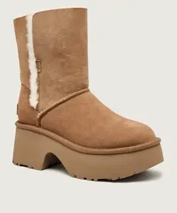 Снежные ботинки Эсми Ugg, бежевый