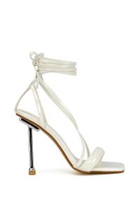 Босоножки на высоком каблуке 'Rayne' на квадратном каблуке со шнуровкой и ремешками XY London, белый