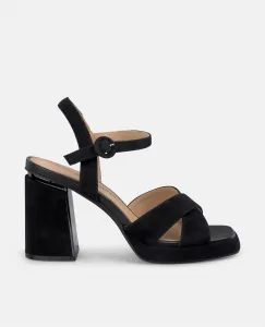 Женские сандалии с перекрещивающимися ремешками из кожи Alma en Pena, черный