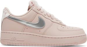 Кроссовки Nike Wmns Air Force 1 '07 'Faux Sherpa Fur', розовый