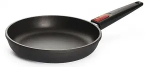 Сковорода индукционная Woll Made In Germany Nowo Titanium с ручкой, черный