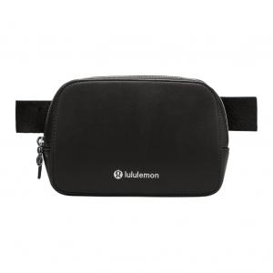 Lululemon Универсальная поясная сумка из переработанного полиэстера черный, Black