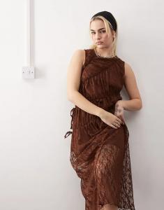 Кружевное платье макси Reclaimed Vintage с асимметричным завязком коричневого цвета