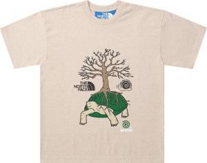 Футболка The North Face x Online Ceramics Graphic Tee 'White Regrind', кремовый