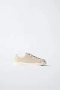 Zara Мягкие кроссовки