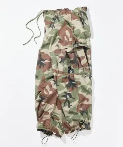 Брюки-карго из рипстопа с камуфляжным рисунком и изогнутым силуэтом