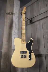 Электрогитара Fender Noventa Telecaster с грифом из клена, винтажный блонд 0140912307