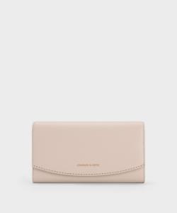 Длинный кошелек Briony с изогнутым клапаном Charles & Keith, цвет Oat