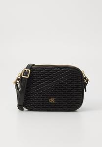 Сумка кросс-боди Calvin Klein PLEATED TEXTURE, Black