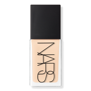 Усовершенствованная тональная основа для ухода за кожей, отражающая свет. NARS, Mont Blanc (L2 - very light with neutral undertones)