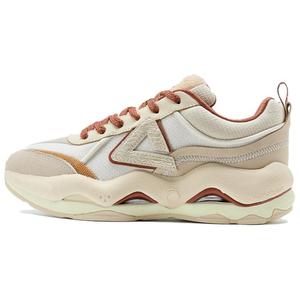 Коллекция Sports Life. Нескользящие легкие низкие повседневные туфли цвета экрю для женщин PEAK, Ecru