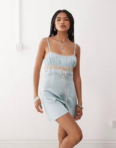 Атласный комбинезон Reclaimed Vintage Festival цвета мяты с кружевной отделкой