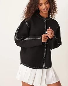 Вязаная куртка-бомбер YAS с контрастной строчкой черного цвета
