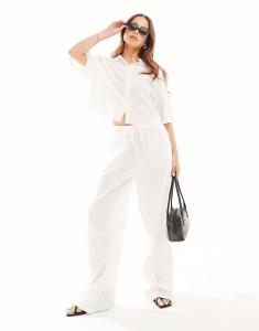 Льняные брюки с широкими штанинами и завязкой на талии, белый цвет Vero Moda