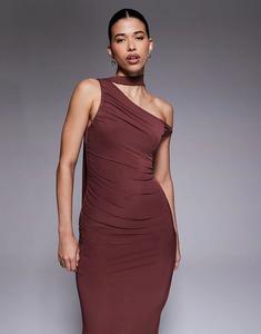 Эксклюзивное облегающее макси-платье Frolic с открытыми плечами и отделкой из шарфа на шее коричневого цвета