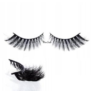 Накладные ресницы на гламурной полоске с клеем Deni Carte