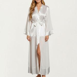Женский длинный сатиновый халат с поясом и широкими манжетами Anna-Kaci, White