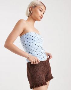 Топ без бретелек в горошек Edikted синего цвета