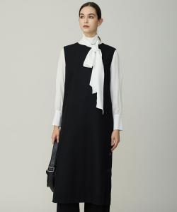 Платье из легкой шерсти, которое можно стирать.