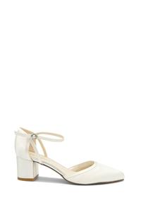 Окрашиваемые атласные туфли-лодочки Aviana на среднем каблуке с ремешком на щиколотке Paradox London, белый