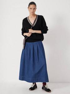 Вязаный джемпер из мериносовой шерсти с V-образным вырезом и полоской HUSH, Black Mix