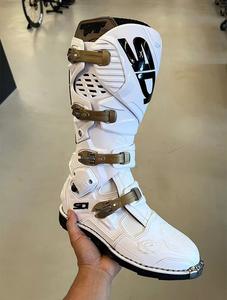 SIDI Мотосапоги New Italian Crossfire 3 Off-Road Trail Tires 2026 Platinum, с ледоступами и брелоком, размер 44