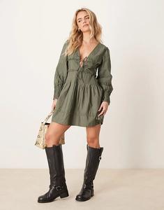 Мини-платье с защипами зеленого цвета ASOS