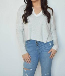 Футболка Emerson с V-образным вырезом серого цвета falcon park