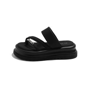 Шлепанцы женские Mis. Danny, черный