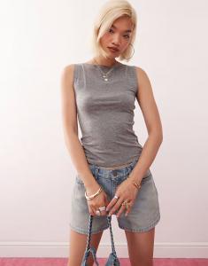 Супермягкая майка Annie с вырезом-лодочкой, серый меланж Weekday